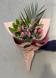 11 Pembe Lale Buket
