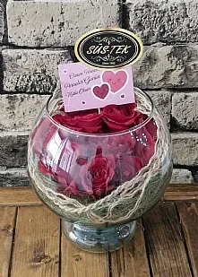 Özel Akvaryum Vazoda 11 Gül