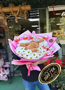 Papatya Ayıcık 7 Adet Kinder Çikolata Buketi